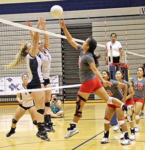 Lady Mustangs shut down Piedra Vista in 3 games
