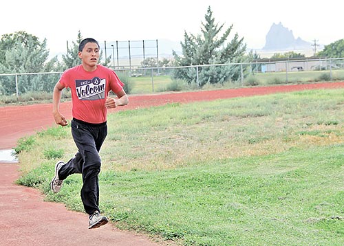 Shiprock’s Antonio Yazzie: Cowboy turned runner
