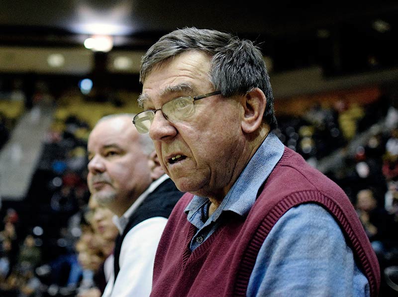 Ganado’s Bob Wolk receives Arizona Republic’s Coach of the Year honor