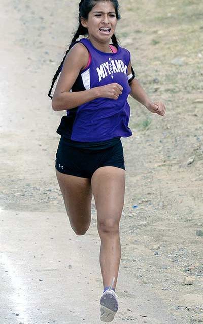 Miyamura senior Thomas shocks with 1600-meter win