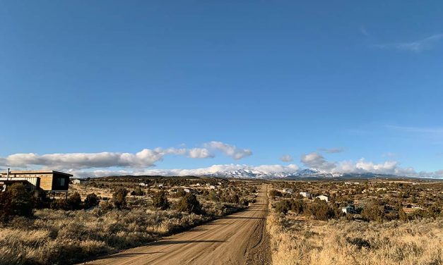 Diné subdivision still lacks running water, electricity