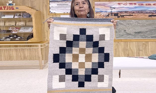Navajo retirees come together to learn weaving skill