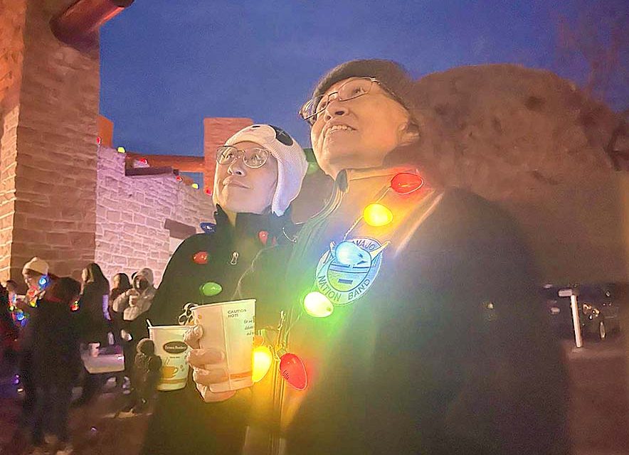 Council rocks Window Rock community with Christmas tree lighting