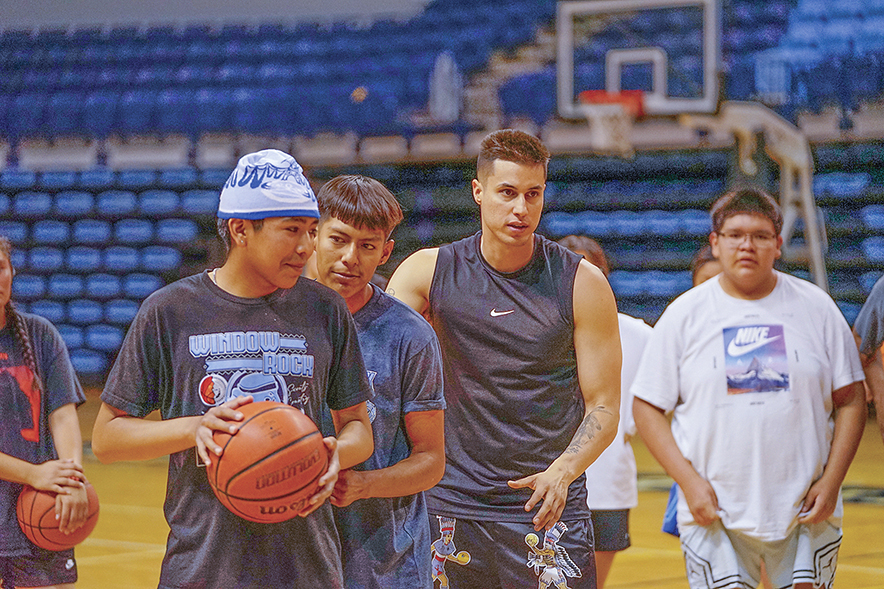 Former Wisconsin hoops star sheds light on his addiction