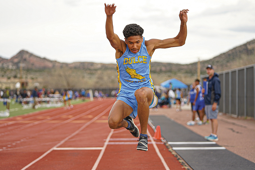 Dulce track star hopes to end prep career with a bang