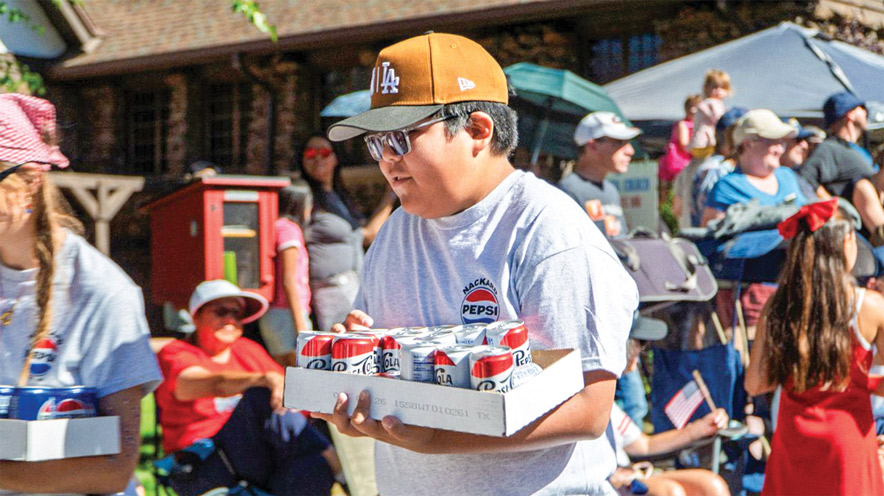 Nackard Pepsi continues family tradition at Flagstaff Fourth of July parade